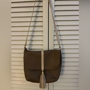 ⛱️ Gigi New York brown and cream pebbled leather exterior & raw leather interior